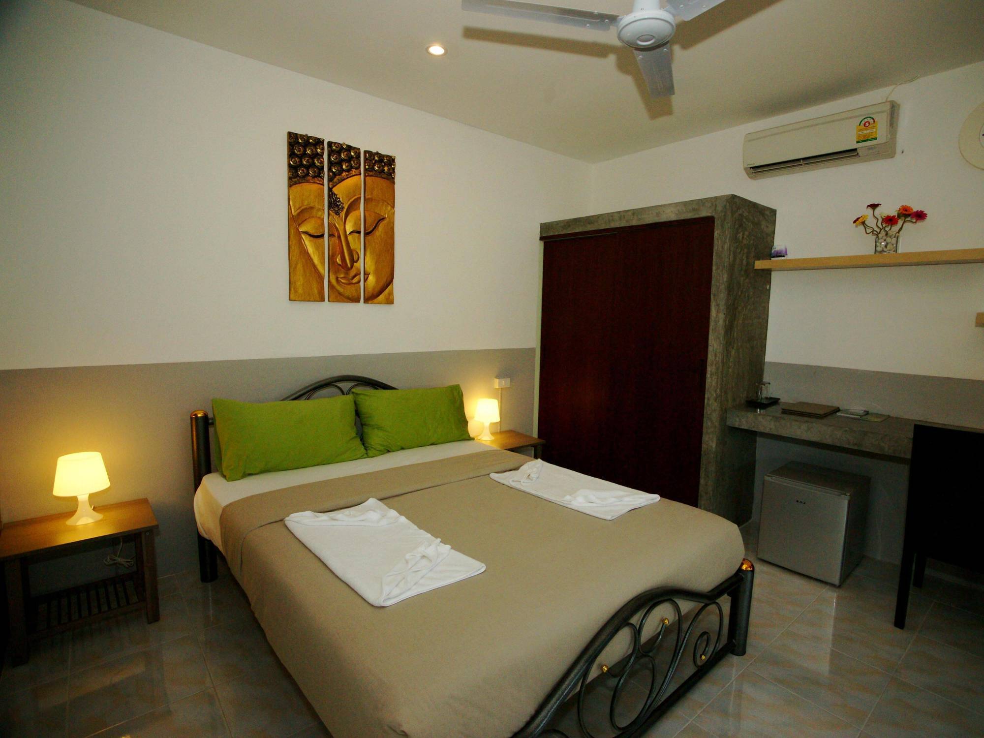 Cafe Del Sol Bed and Breakfast Ko Tao Buitenkant foto